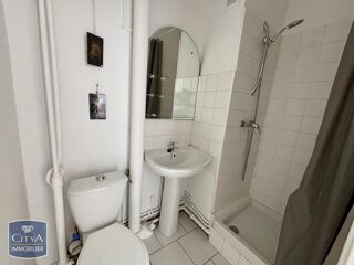  Appartement à louer 1 pièce 28 m²