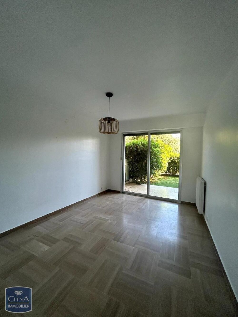 location Appartement - 3 pièce(s) - 84 m² Roquebrune-Cap-Martin (06190)