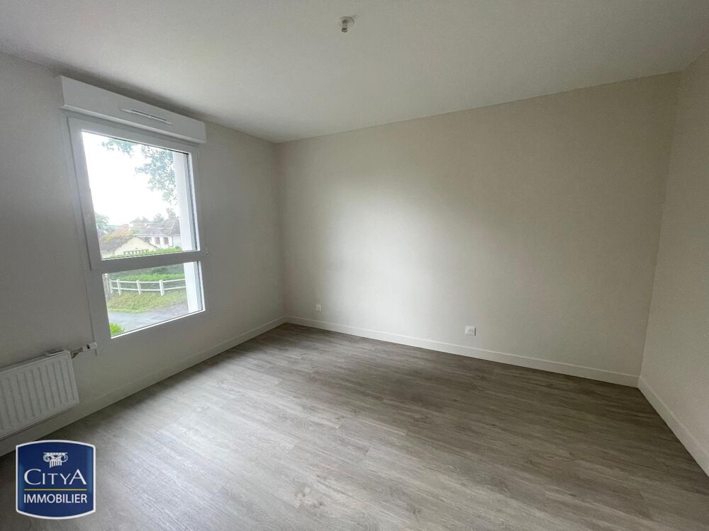 location Maison - 5 pièce(s) - 122 m² Changé (72560)