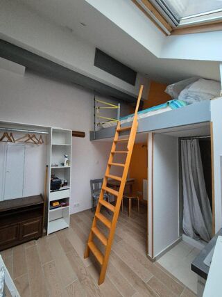  Appartement à louer 1 pièce 12 m²