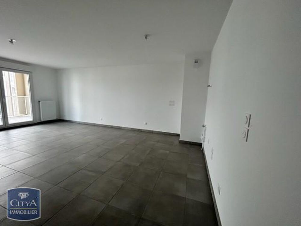 location Appartement - 3 pièce(s) - 67 m² Villefranche-sur-Saône (69400)