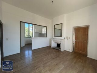  Appartement à louer 2 pièces 67 m²