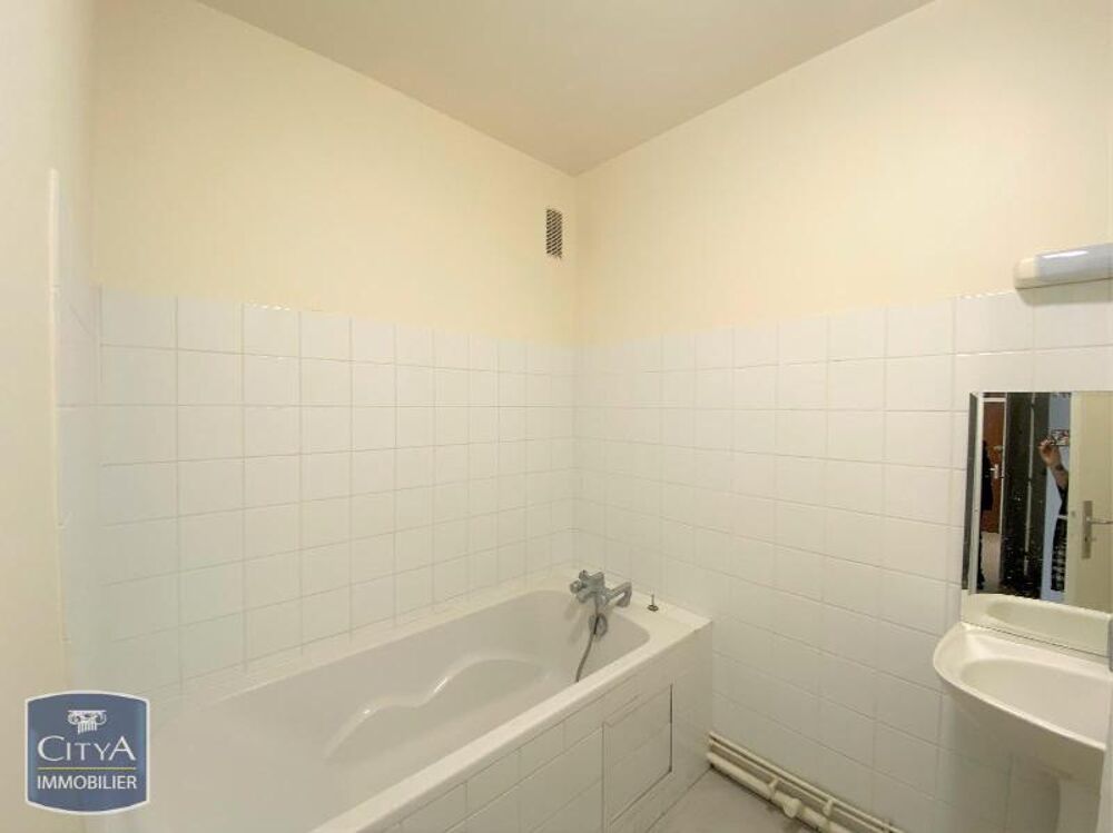 location Appartement - 3 pièce(s) - 77 m² Rambouillet (78120)