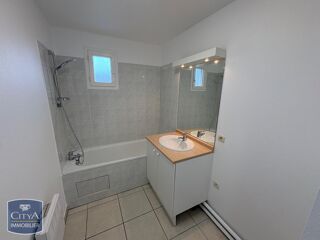 Appartement à louer 3 pièces 58 m²