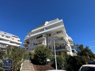  Appartement à louer 2 pièces 47 m²