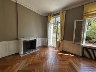  Hôtel Particulier à louer 8 pièces 215 m²