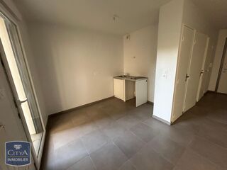  Appartement à louer 1 pièce 28 m²
