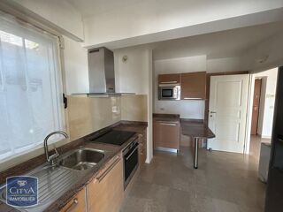  Appartement � louer 5 pi�ces 215 m�