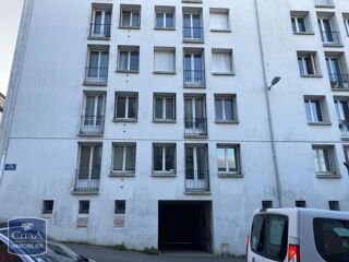  Parking / Garage à louer 