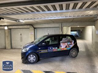  Parking / Garage � louer 
