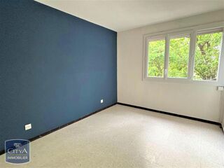  Appartement à louer 4 pièces 111 m²
