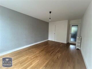  Appartement à louer 3 pièces 61 m²