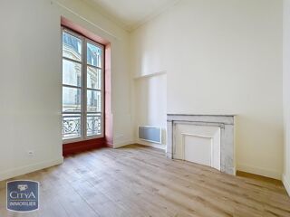  Appartement à louer 2 pièces 55 m²