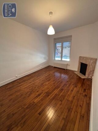 Appartement à louer 4 pièces 105 m²