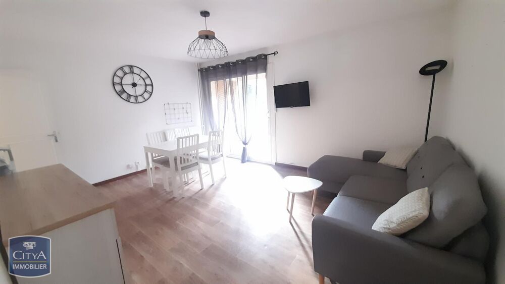 EXCLUSIVITÉ - APPARTEMENT 2 PIÈCES MEUBLE AVEC TERRASSE ....