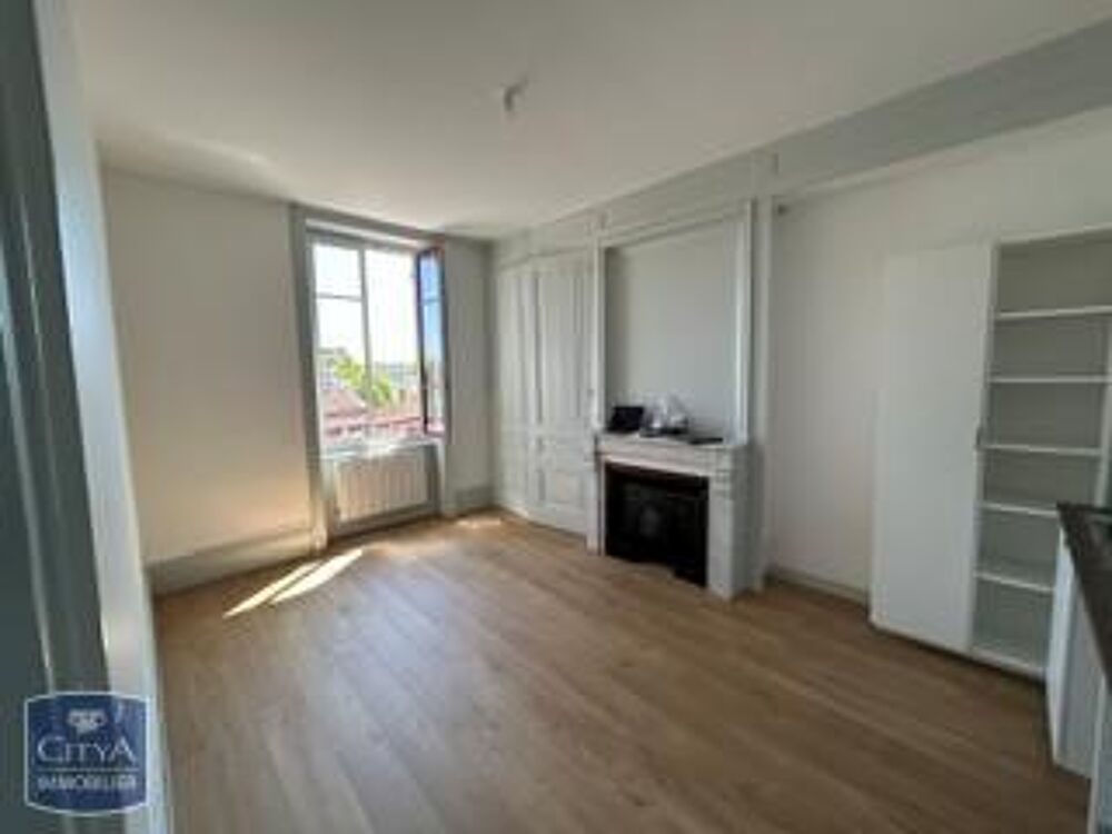 location Appartement - 3 pièce(s) - 68 m² Tassin-la-Demi-Lune (69160)