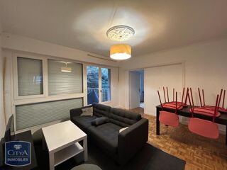  Appartement à louer 5 pièces 79 m²
