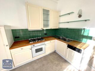  Appartement à louer 4 pièces 101 m²