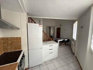  Appartement à louer 3 pièces 64 m²