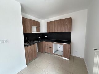 Appartement à louer 3 pièces 72 m²