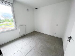  Appartement à louer 3 pièces 60 m²