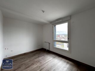  Appartement à louer 3 pièces 71 m²