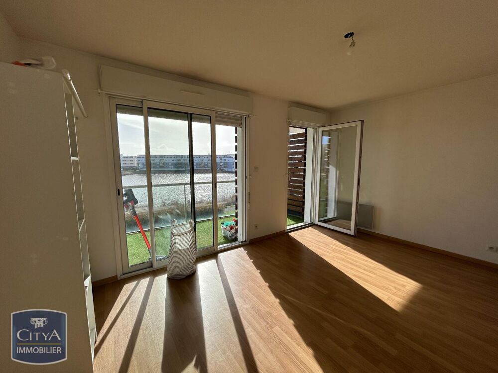 location Appartement - 1 pièce(s) - 23 m² La Rochelle (17000)