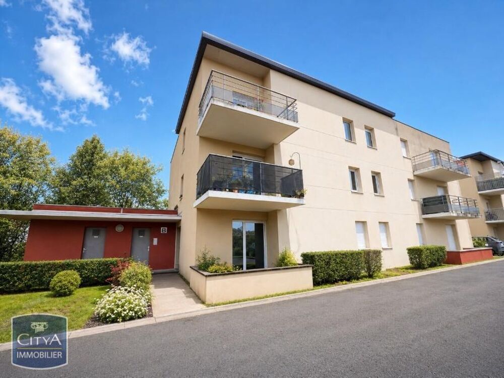 À LOUER : Appartement T3 situé à Chinon, dans le départe....