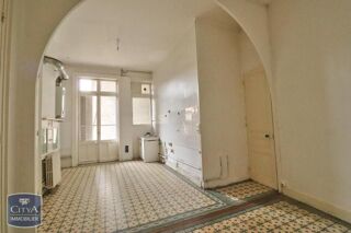  Appartement à louer 5 pièces 206 m²