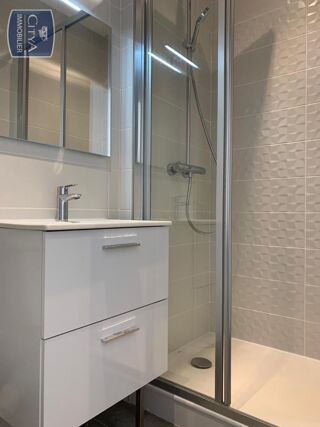  Appartement à louer 1 pièce 31 m²