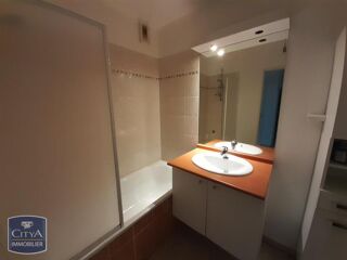  Appartement à louer 3 pièces 72 m²