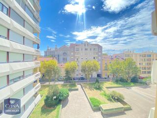 Appartement à louer 4 pièces 84 m²