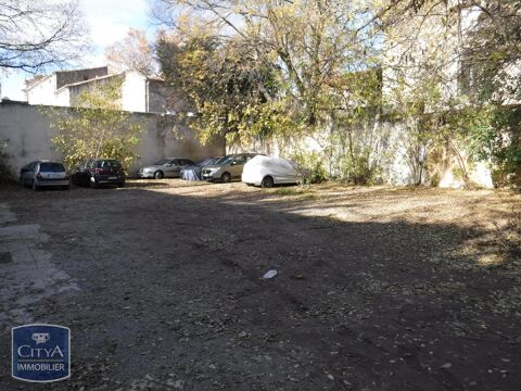  Parking / Garage  louer 