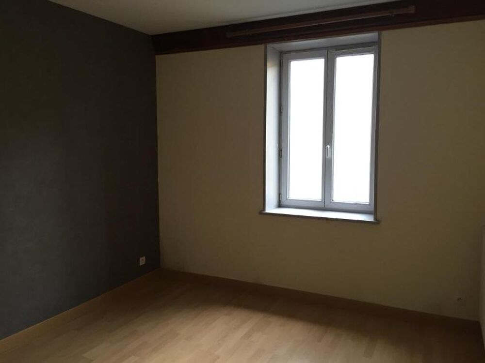 location Appartement - 4 pièce(s) - 103 m² Saint-Laurent-sur-Saône (01750)