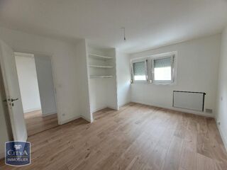  Appartement à louer 2 pièces 68 m²