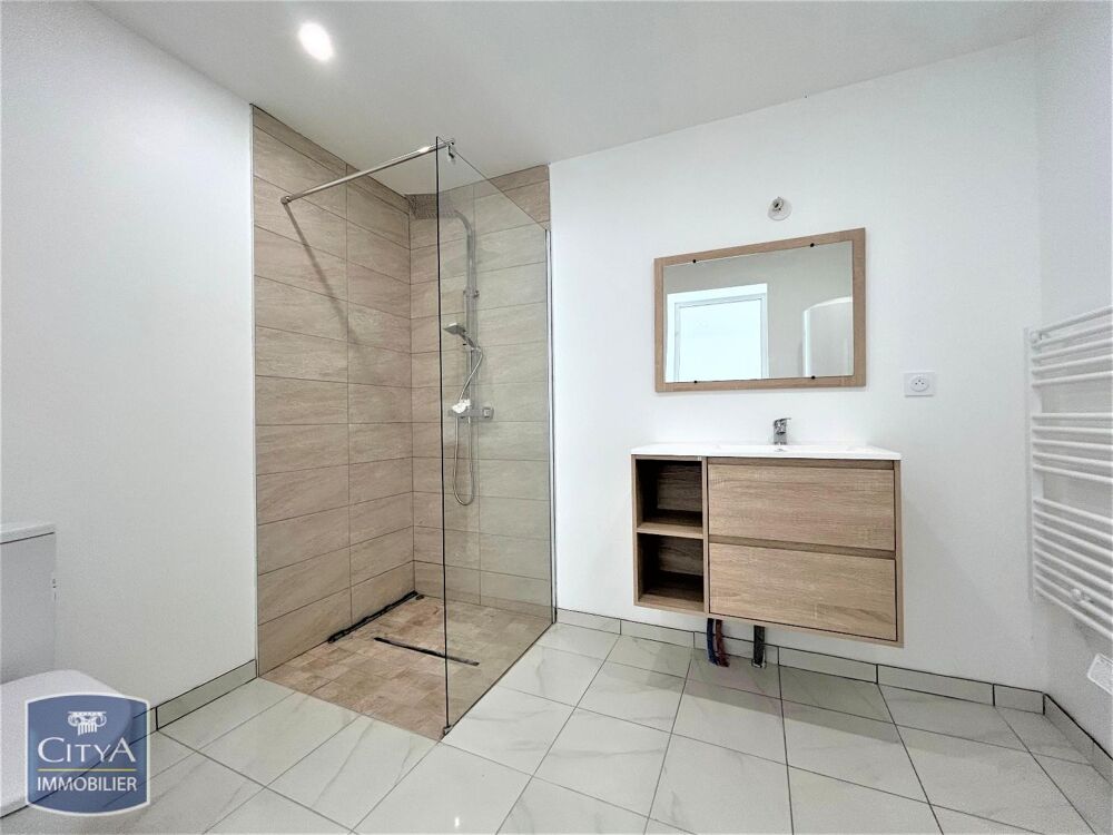 location Maison - 3 pièce(s) - 64 m² Lussac (33570)