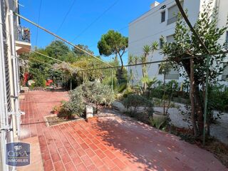  Appartement à louer 3 pièces 72 m²