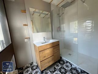  Appartement à louer 2 pièces 61 m²