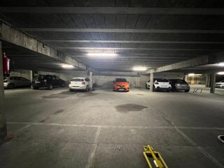  Parking / Garage  vendre 