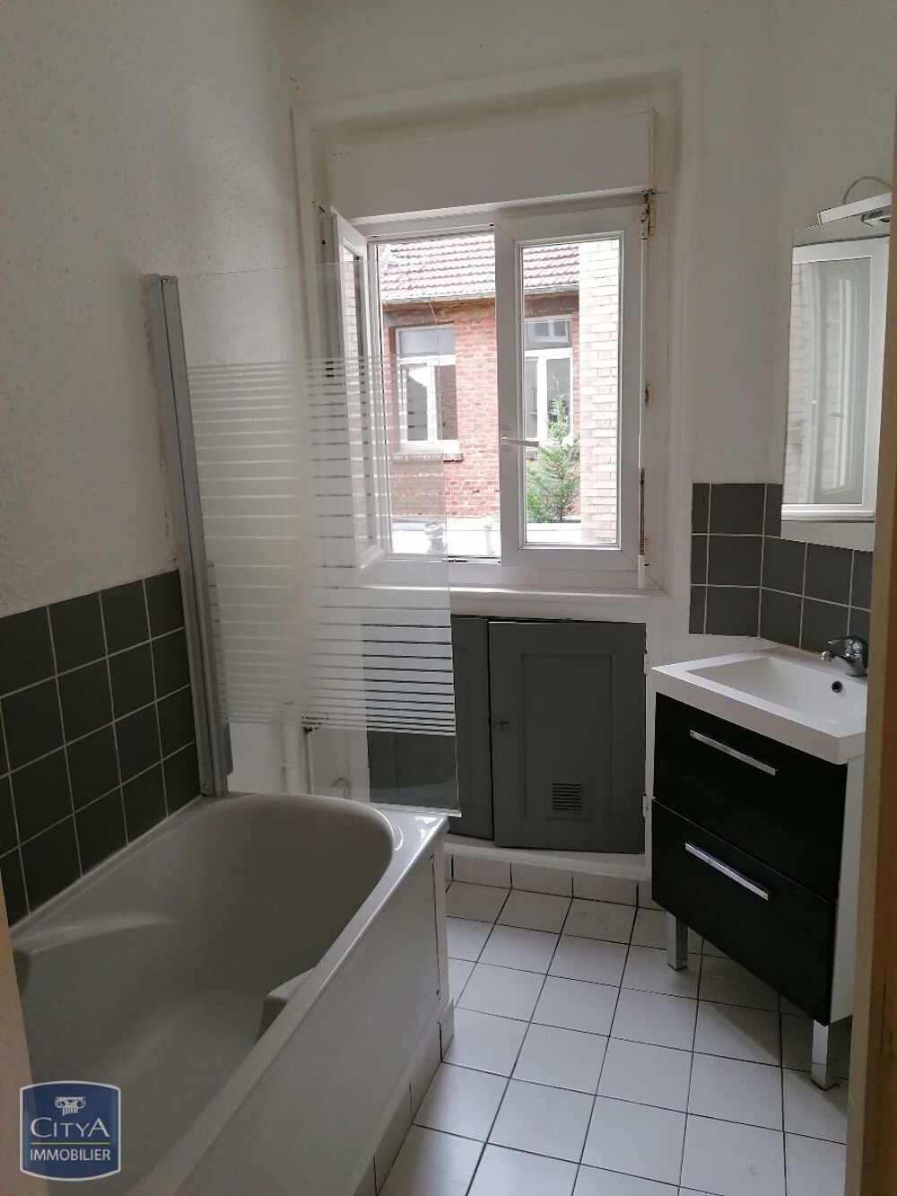 location Appartement - 2 pièce(s) - 46 m² Arras (62000)
