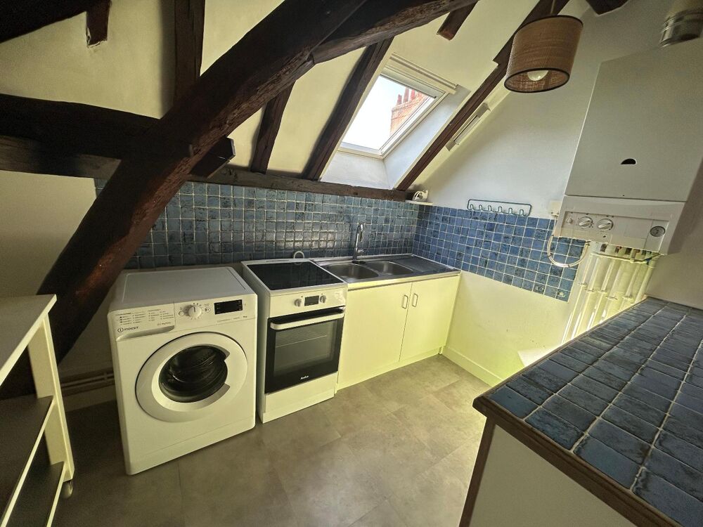 Heurteloup - À LOUER : Appartement T2 situé dans le quar....