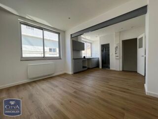  Appartement à louer 2 pièces 40 m²