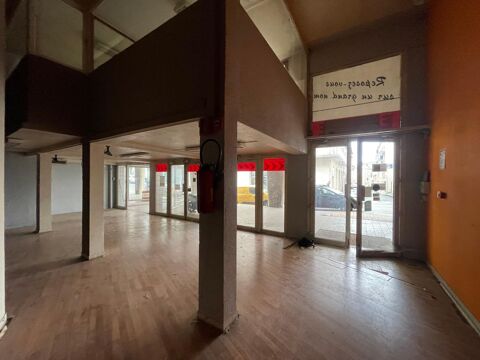   Vente / Local Commercial - 700 m² 