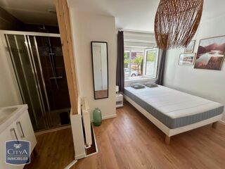  Appartement à louer 4 pièces 65 m²