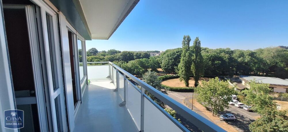 location Appartement - 2 pièce(s) - 67 m² Le Mans (72100)