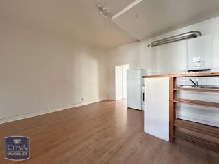  Appartement à louer 3 pièces 43 m²