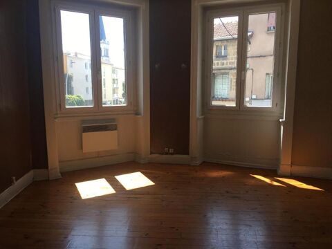   Location Appartement Appartement - 3 pièce(s) - 100 m²
