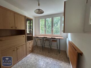  Appartement à louer 4 pièces 92 m²