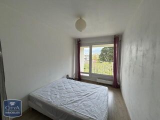  Appartement à louer 3 pièces 78 m²