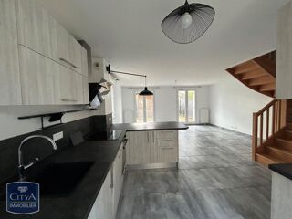  Maison à louer 4 pièces 80 m²